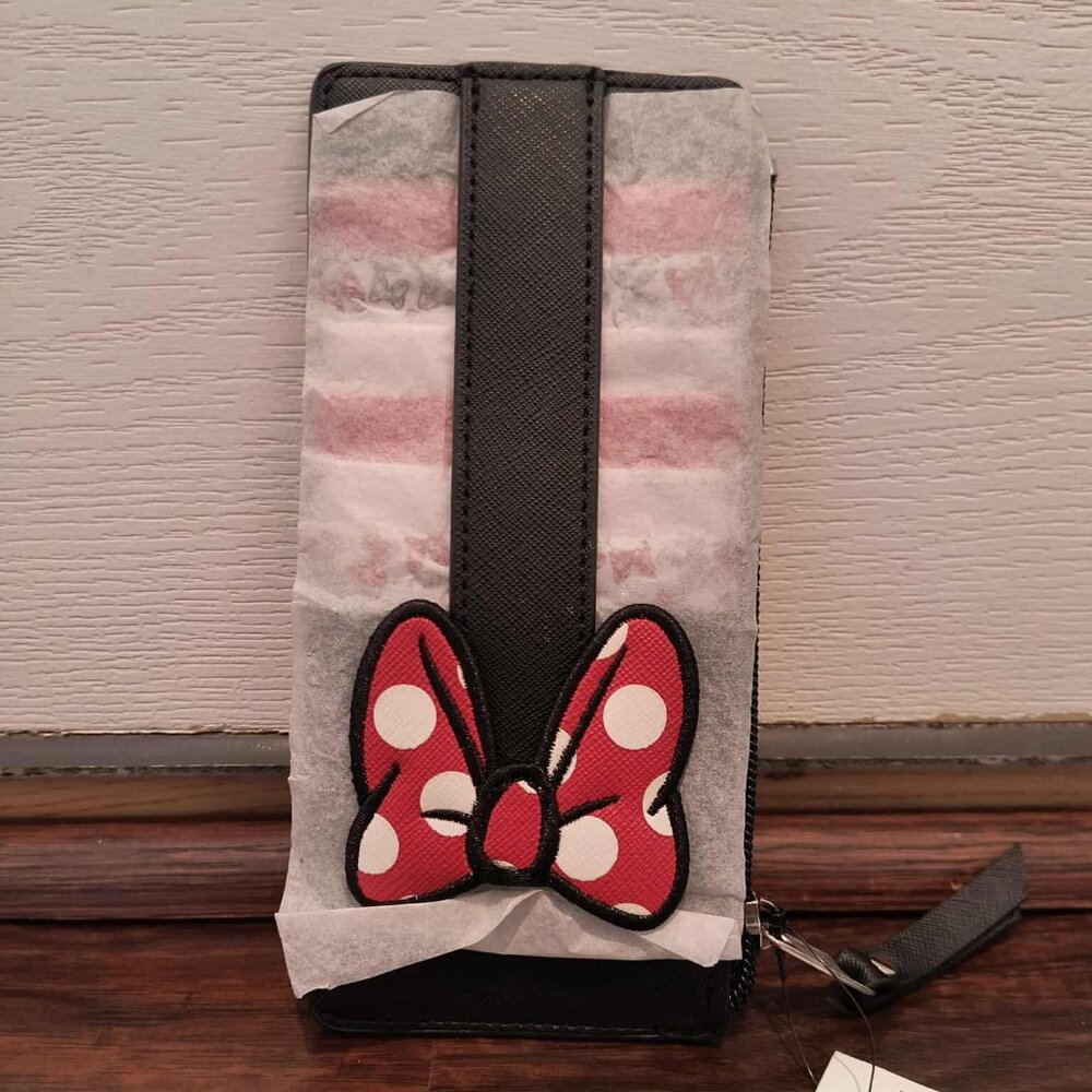 Disney Parks Minnie Mouse Wallet NWT